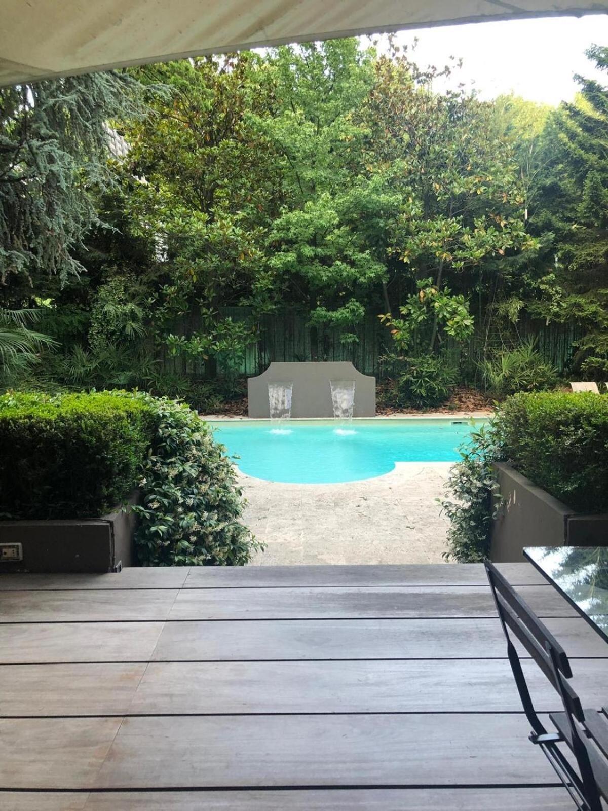 Youhosty - Exclusive Townhouse Garden And Pool *