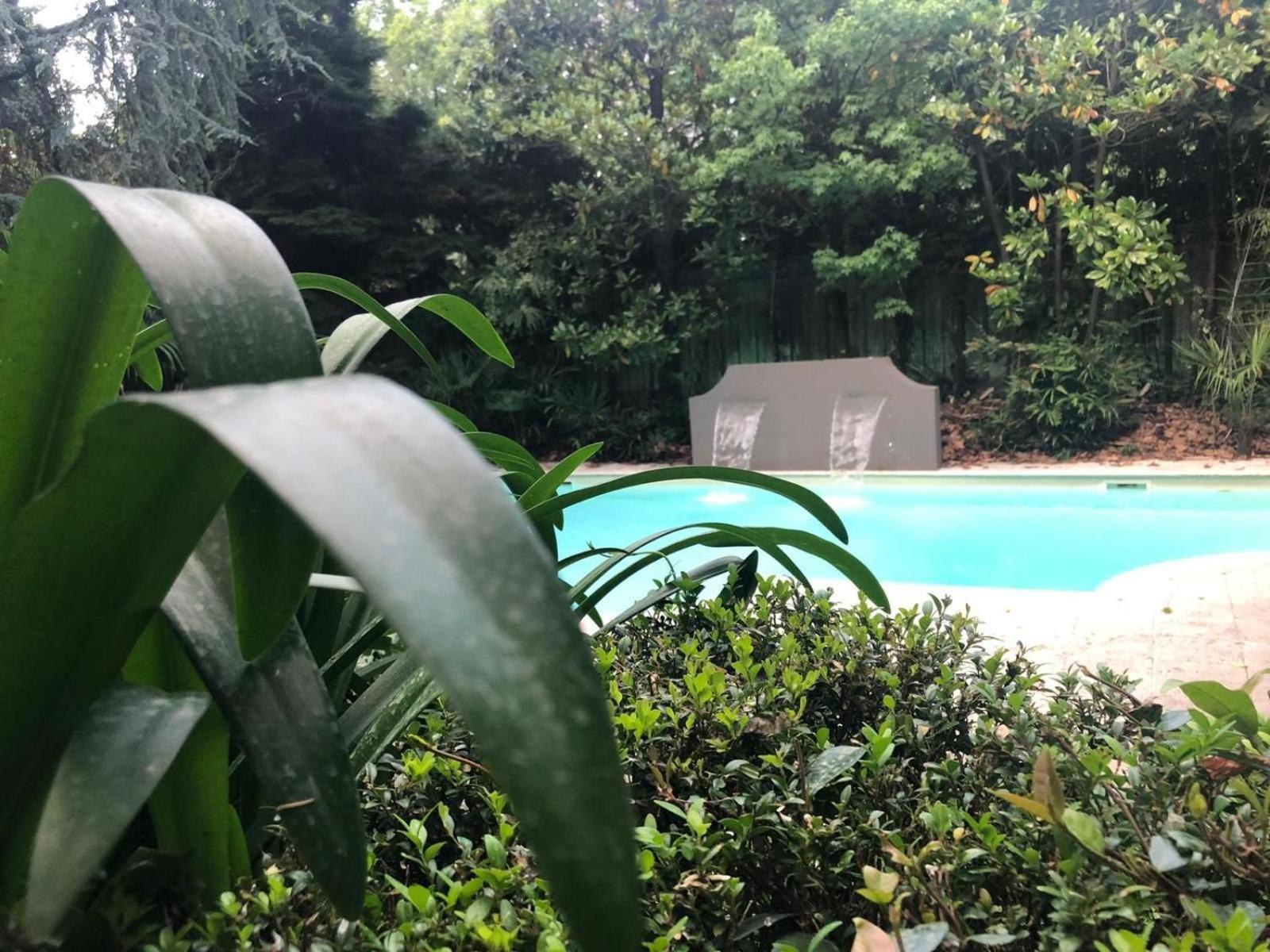 Youhosty - Exclusive Townhouse Garden And Pool Appartement