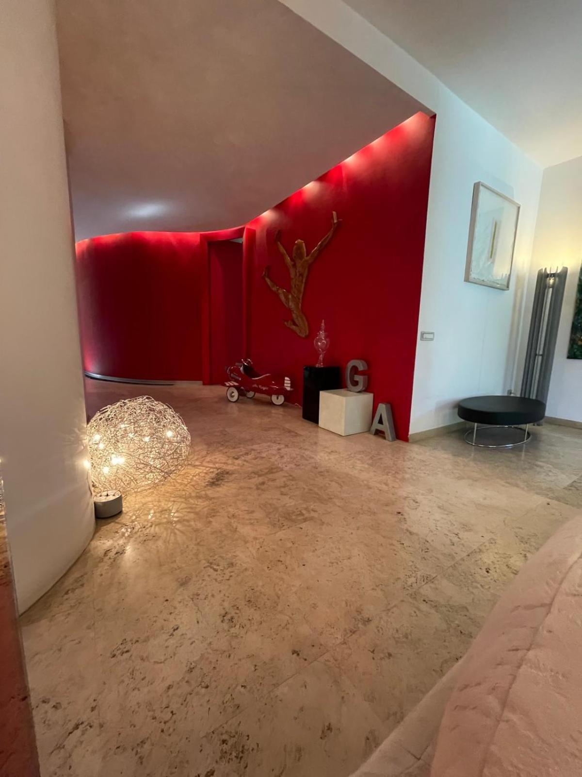 Youhosty - Exclusive Townhouse Garden And Pool Appartement
