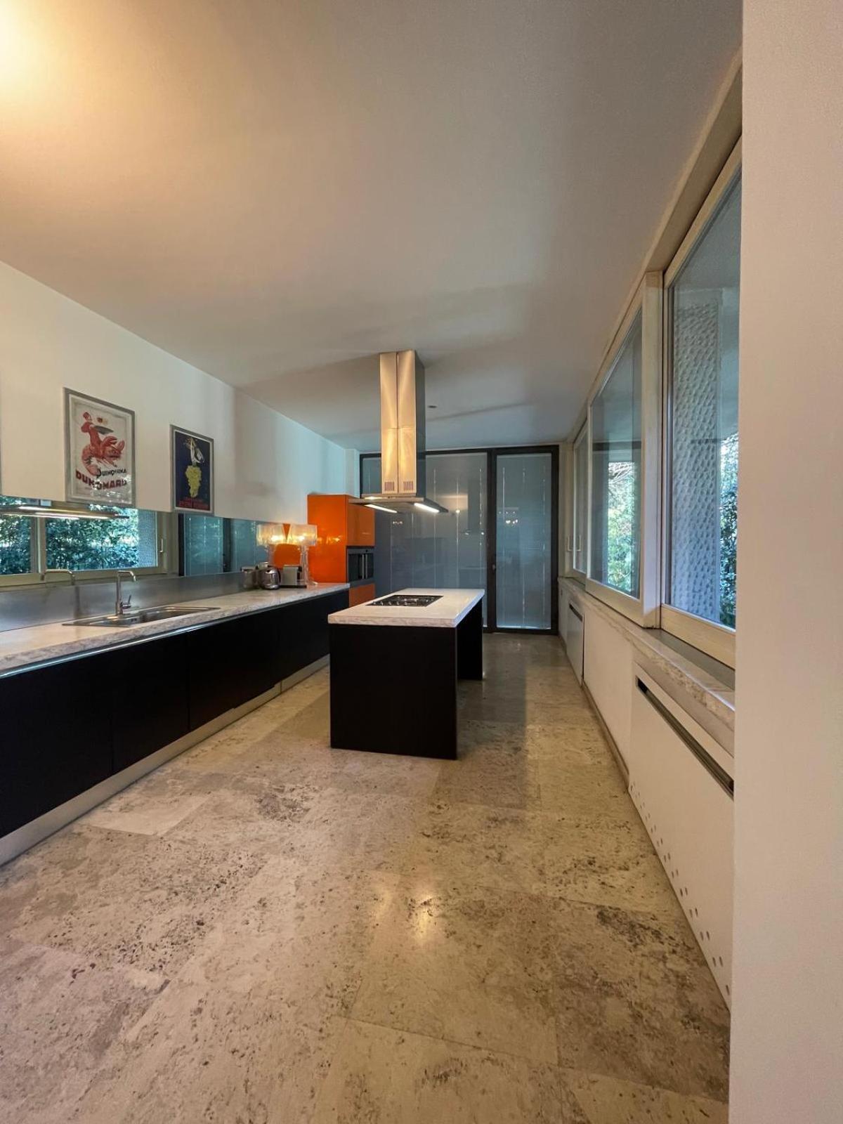 Youhosty - Exclusive Townhouse Garden And Pool Appartement *